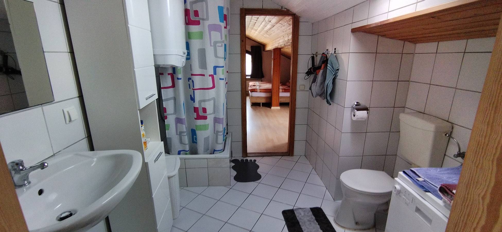 Geheel appartement, Appartement Haus „Sonnenblume“ met privétuin en wifi in Regenstauf, Oost-Beieren