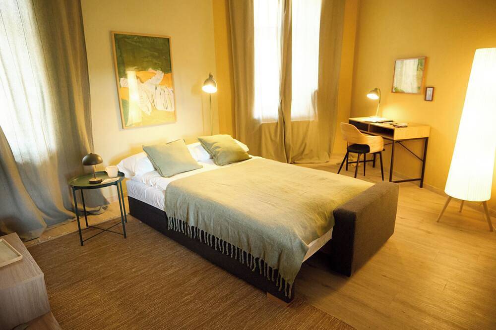 Ganze Wohnung, Ruhiges zentrales 2-Zimmer Apartment \"Borny\" in Schwerin in Schwerin, Schweriner See