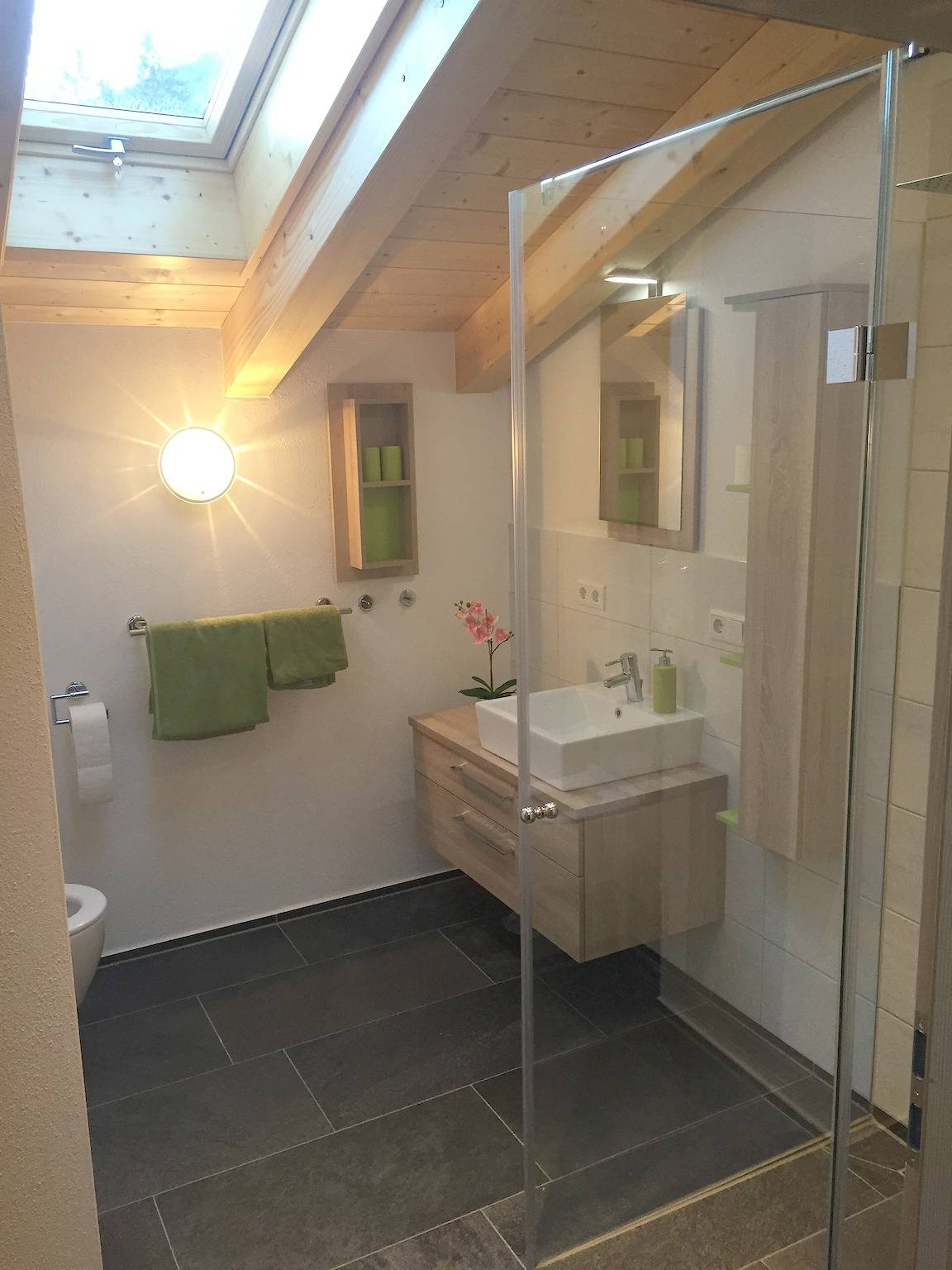 Ganze Ferienwohnung, Ferienwohnung Restenlehen - Ferienwohnung Restenlehen für 2-5 Personen, 2 getrennte Schlafzimmer mit Balkon in Schönau am Königssee, Berchtesgadener Alpen