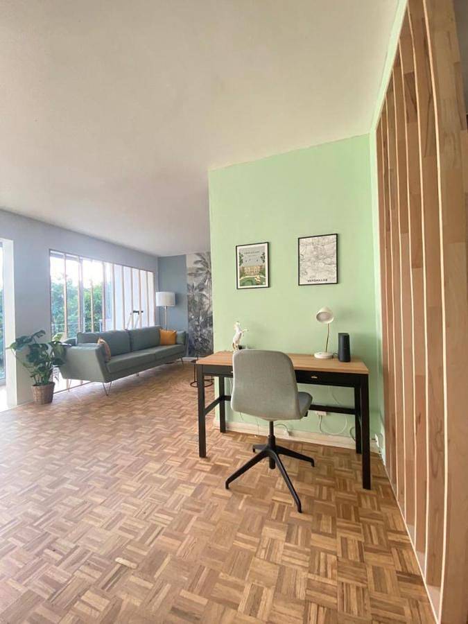 Appartement entier, Three-Bedroom Apartment in Le Chesnay, Yvelines