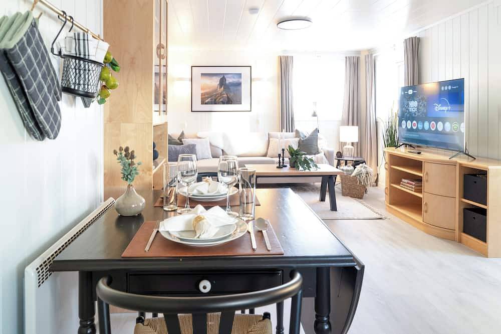 Ganze Wohnung, Senja New 1Br - Sea View + Northern Lights, Near Segla/Hesten, walk to ferry in Senja, Lenvik