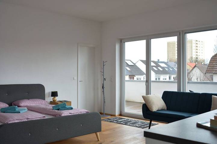 Ganze Wohnung, Schwarzwald Lahr Europapark Sunshine Penthouse - 2 Zimmer Apartement in Lahr, Mittlerer Schwarzwald