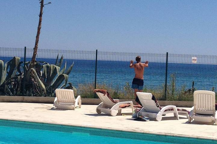 Appartement de vacances pour 6 personnes, avec jardin ainsi que balcon et piscine