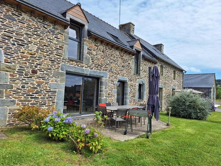 Holiday home for 10 people, with terrace and garden, with pets - 1
