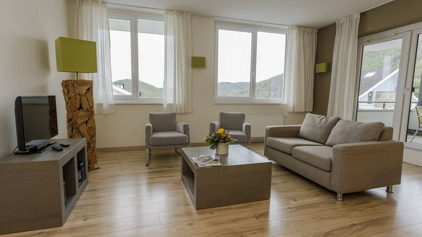 Ferienwohnung für 5 Personen, mit Balkon und Pool in Heimbach - 2