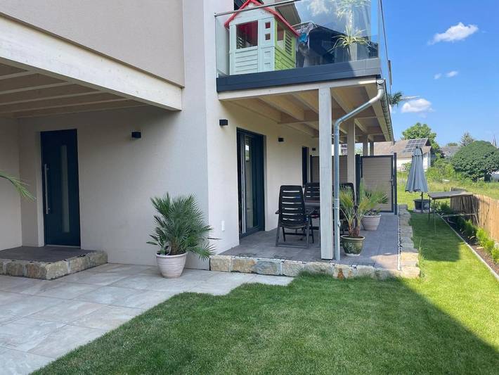 Ferienwohnung für 4 Personen, mit Terrasse und Ausblick - 1