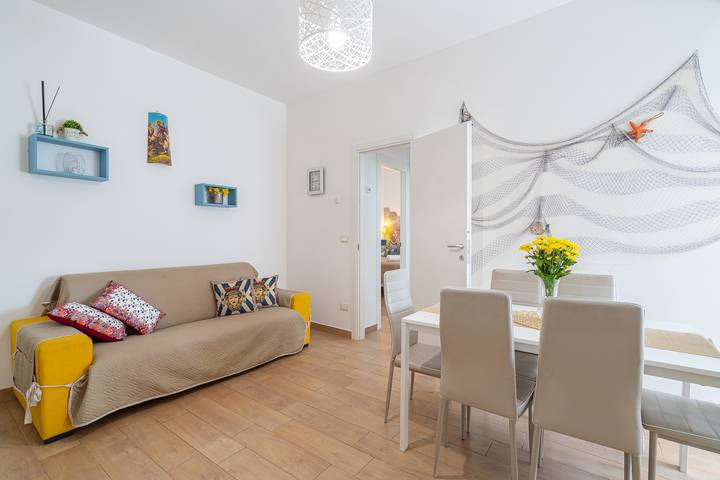 Appartement entier, Appartement 'Donna Di Denari' avec vue sur la mer, Wi-Fi et climatisation in Lido di Noto, Région de Noto