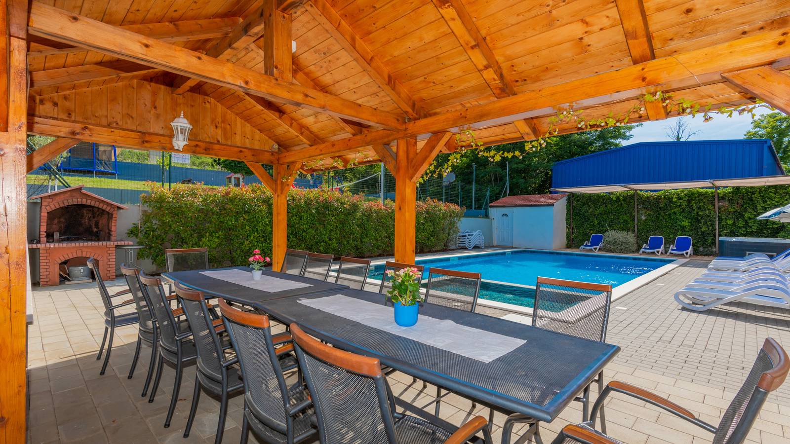 Villa Elena - Makarska by Villas Guide in Imotski, Makarska Riviera
