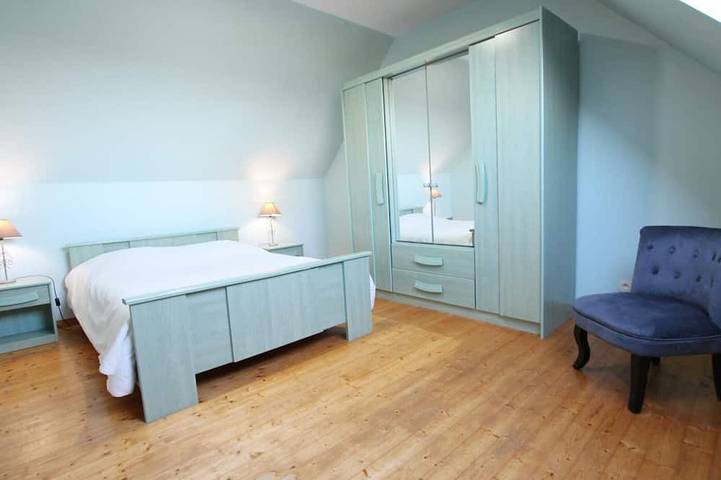 Gîte pour 5 personnes, avec jardin à Surtainville - 4