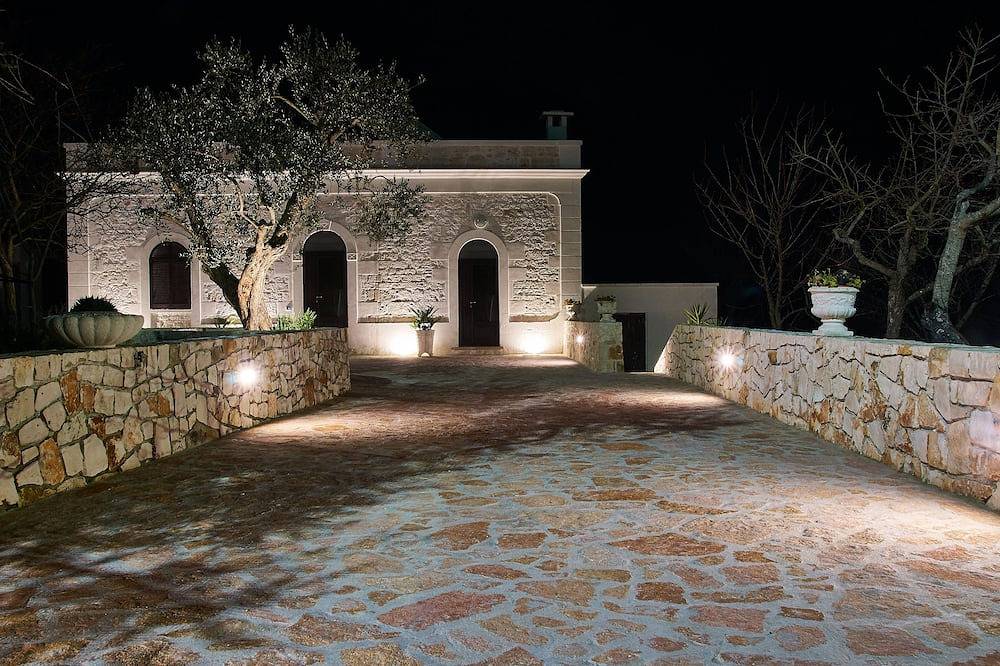 Villa Valentina - Authentic Stone House in the heart of Puglia in Cisternino, Salento