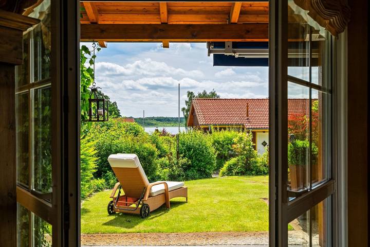 Ferienhaus für 4 Personen, mit Seeblick und Garten in Jabel - 4