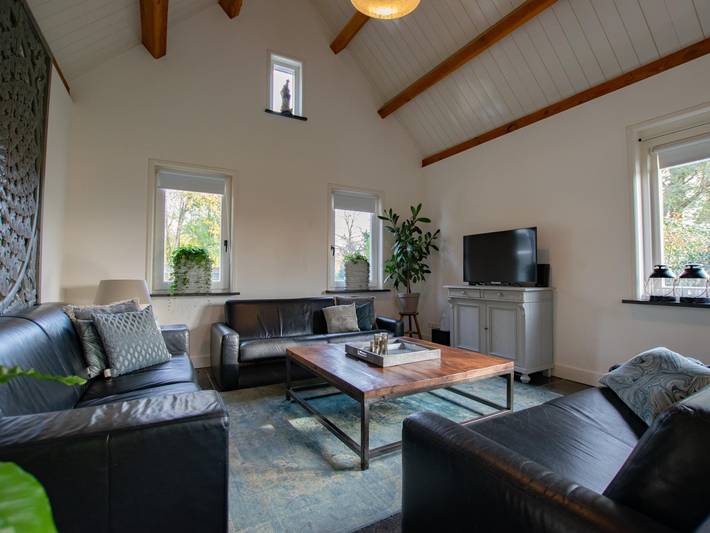Stilvolles Ferienhaus mit geschlossenem Garten in Oosterhout, Nordbrabant
