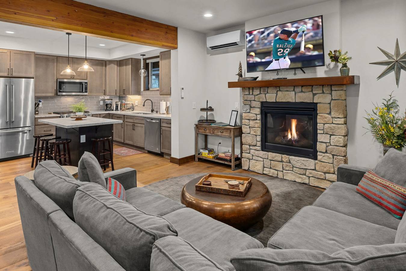 3Br Mnt View Hottub/Bbq Walk 2 Iceskate Spa Dine in Condado de Kittitas