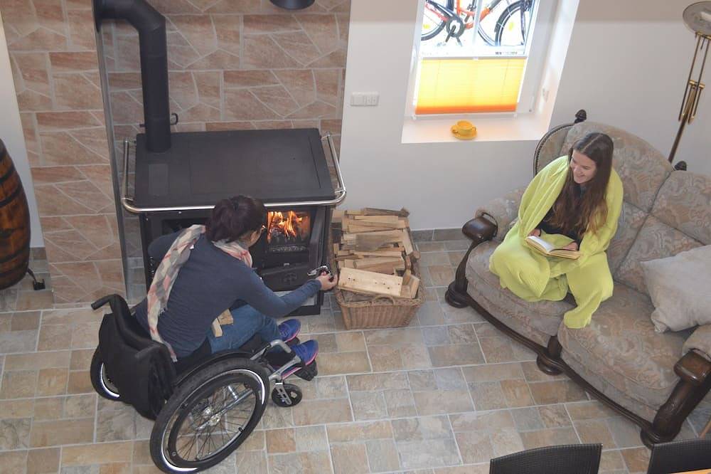 Ganze Wohnung, Heidihaus - Naturidyll in Ostfriesland - 2017 komplett renoviert in Friedeburg, Landkreis Wittmund