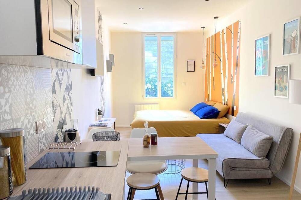 Appartement entier, Cocon moderne au cœur de Rochefort - Studio élégant pour un séjour inoubliable in Rochefort, Région de Rochefort