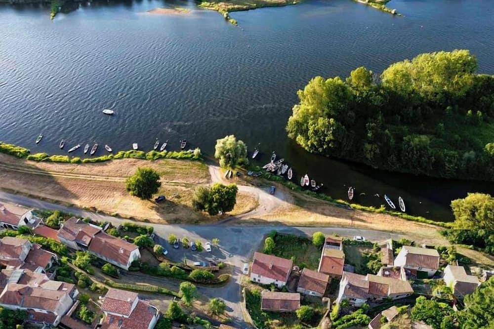 Situation exceptionnelle, charmante maison sur les bords de Loire. in Orée-d'Anjou, Région de Cholet