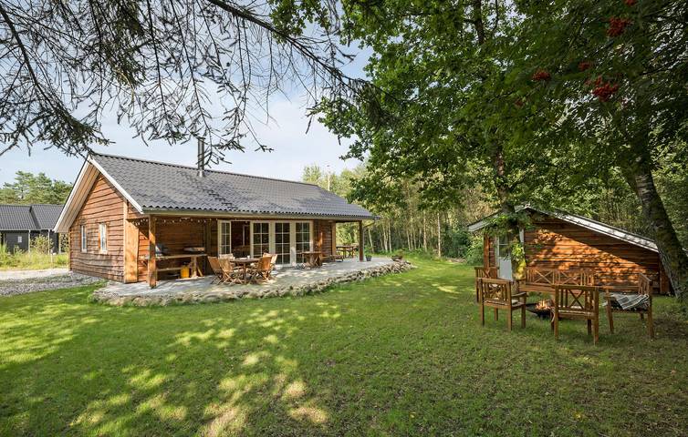 Ferienhaus für 9 Personen, mit Terrasse