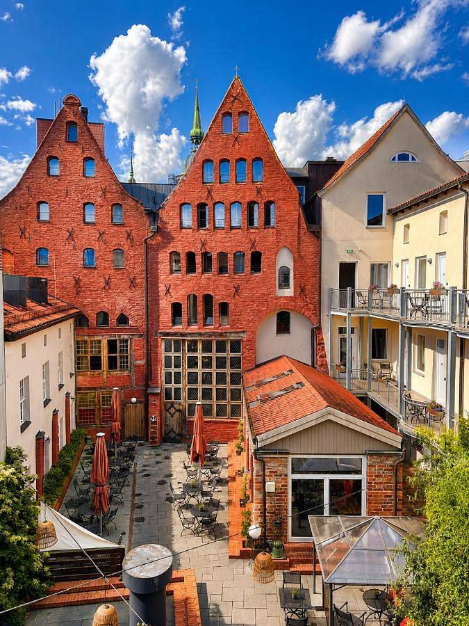 Hotel für 2 Personen, mit Terrasse und Sauna beim Ozeaneum Stralsund