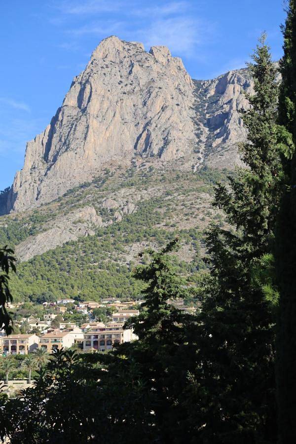 Casa rural para 5 personas, con vistas además de balcón y piscina en Finestrat - 2