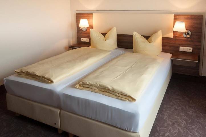 Hotel für 2 Personen, mit Balkon und Terrasse sowie Garten und Ausblick in Sommerhausen - 2