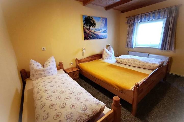 Ferienwohnung für 8 Personen, mit Sauna und Pool sowie Garten in Angermünde - 2