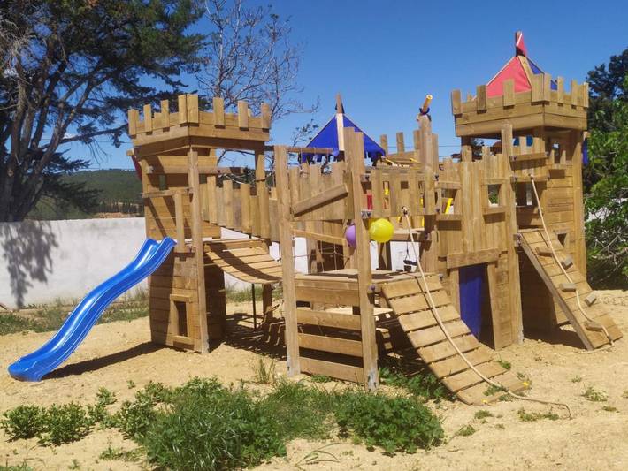 Location de vacances pour 4 personnes, avec jardin ainsi que vue et piscine à Lagrasse - 4