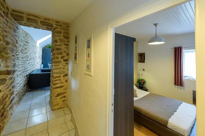 Location de vacances pour 12 personnes, avec jardin ainsi que vue et piscine, animaux acceptés à Plouguin - 3