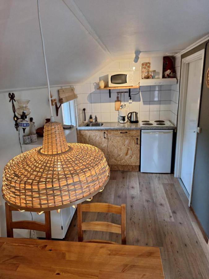 Stuga Ros Naturcamping Lagom in Gräsmark, Värmland