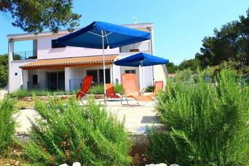 Ferienhaus für 8 Personen auf Dugi Otok