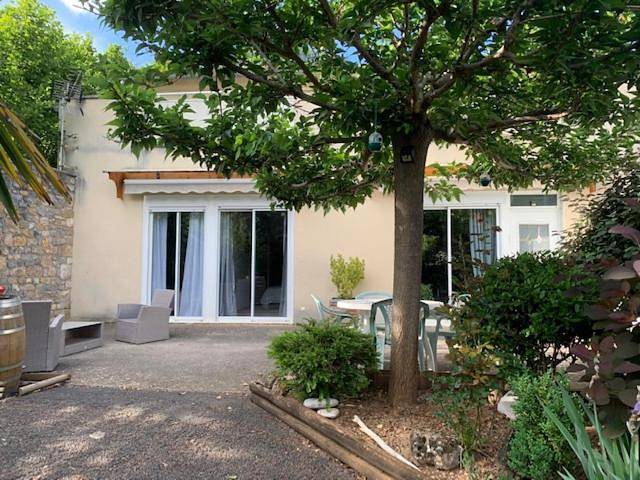 Gîte pour 5 personnes, avec vue et jardin dans Causse de Sauveterre - 4