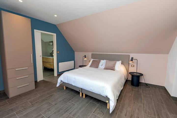 Location de vacances pour 8 personnes, avec Jacuzzi ainsi que Jardin et Sauna à Belle-et-Houllefort - 4