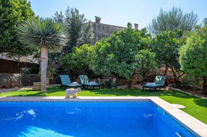 Casa de férias 'Ca'n Blanch' com piscina privada, terraço e Wi-Fi in Biniamar, Selva (Espanha)