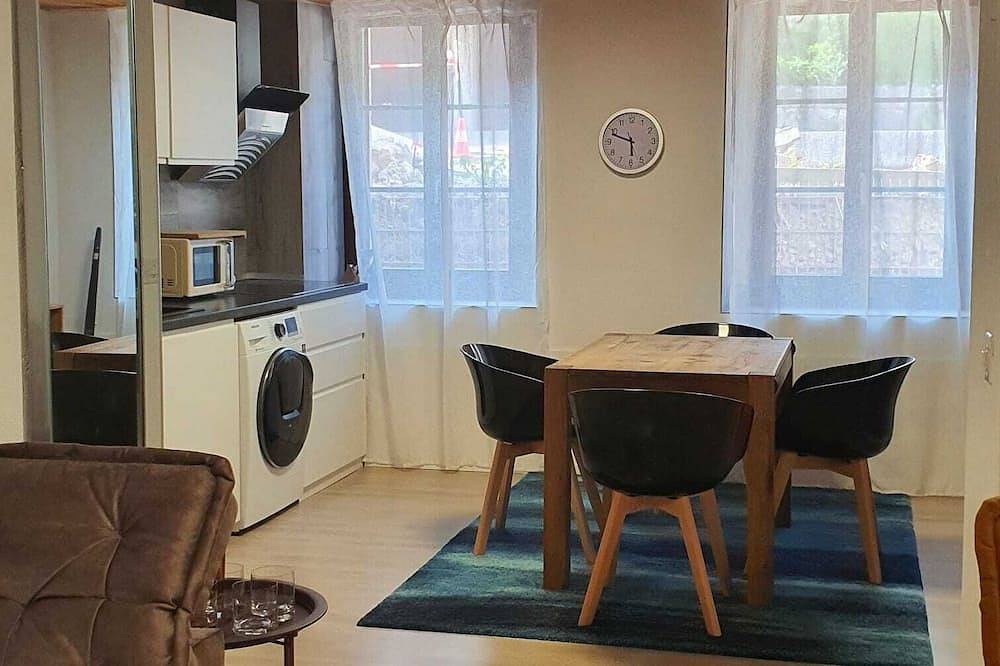 Ganze Wohnung, Geand 4.5 pc apartment in Orvin - Babylone in Orvin, Naturpark Chasseral