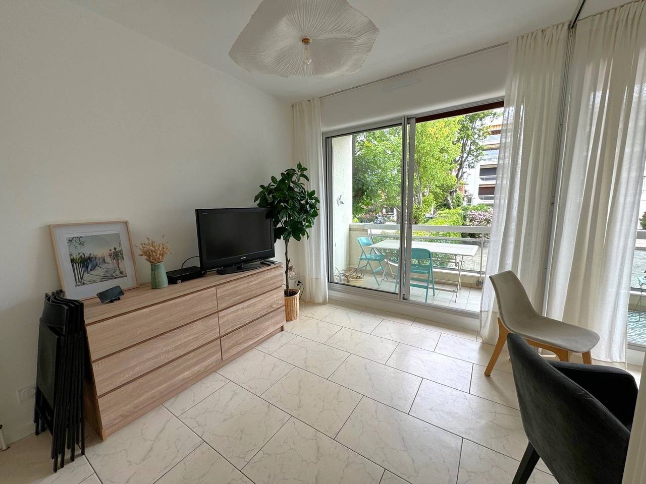 Appartement entier, Appartement à Arcachon : Plage à 50m, Terrasse, Parking, Wifi, 4 Pers in Arcachon, Région d'Arcachon