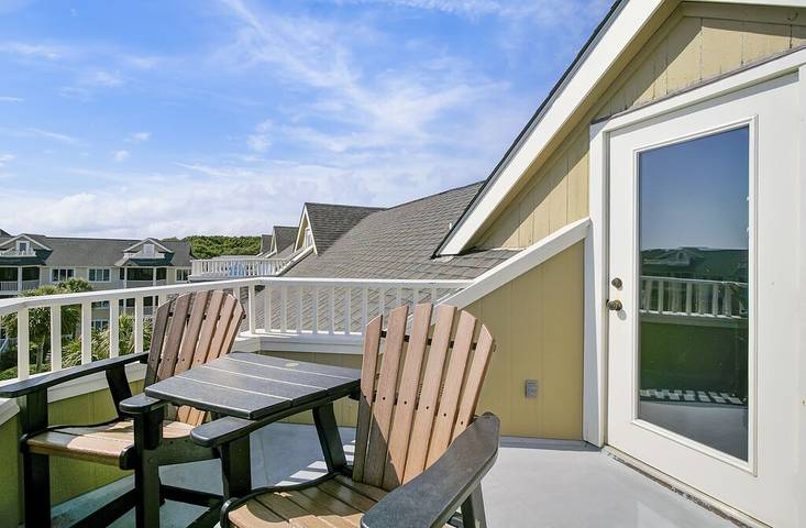 Vacation rental for 4 people, with balcony and pool in Isle of Palms