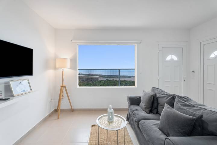 Ganze Wohnung, Ferienwohnung „Beautiful Sea View and Pool Finca 6“ mit Meerblick, Pool & WLAN in Adeje, Teneriffa Süd