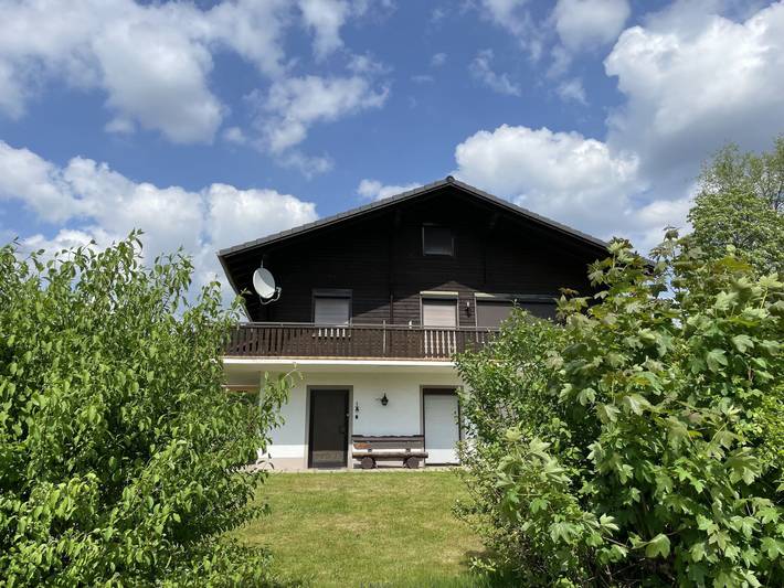 Ferienhaus für 9 Personen, mit Garten in Arrach