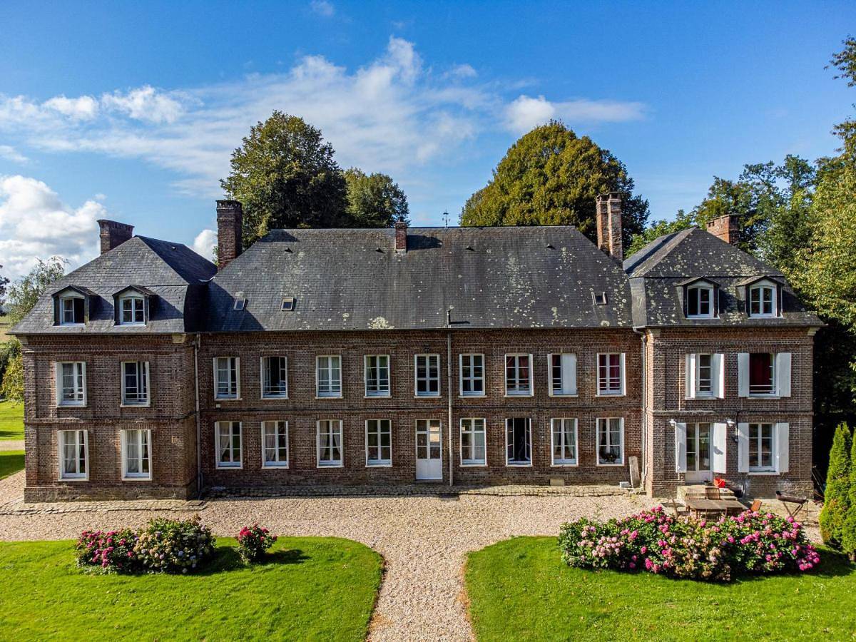 Chateau De Grosfy in Hugleville-en-Caux, Région de Dieppe