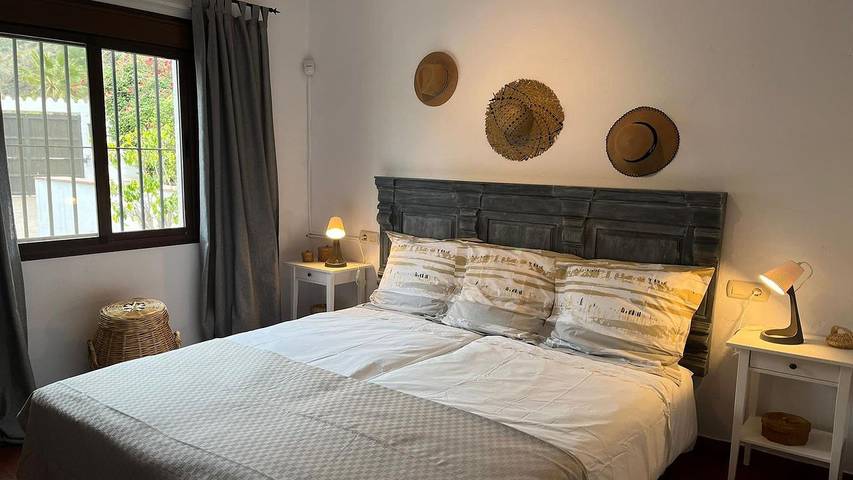 Casa rural para 5 personas, con piscina y jardín en Arenas - 2