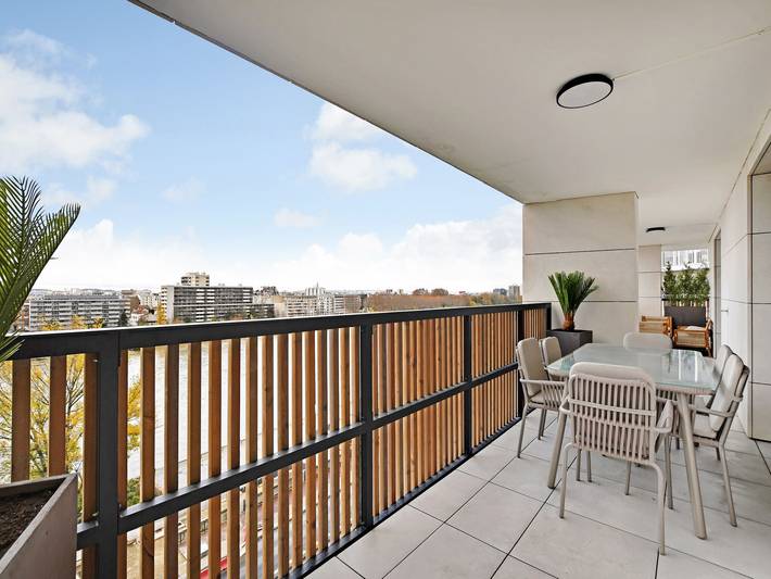 Appartement entier, Magnifique appartement- 3Br/8P-Proche de la Seine in Clichy, Hauts-de-Seine