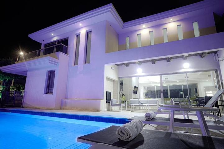 Gîte pour 24 personnes, avec jardin ainsi que vue et piscine à Eilat - 4