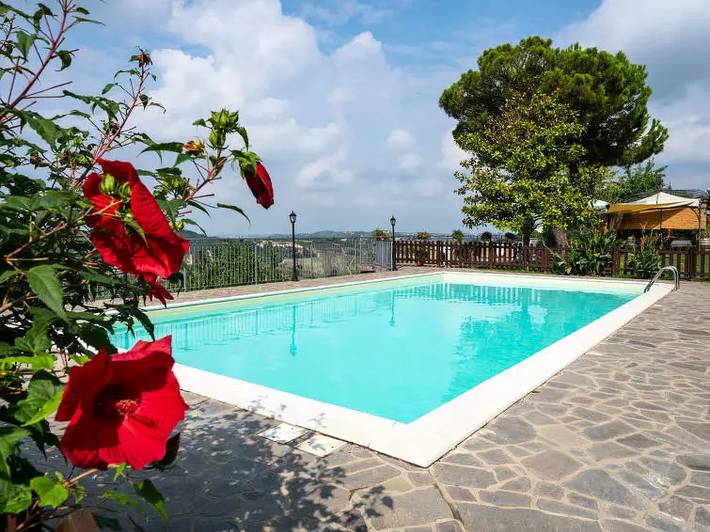 Agriturismo voor 2 personen, with Balkon and Terras as well as Zwembad in Italië