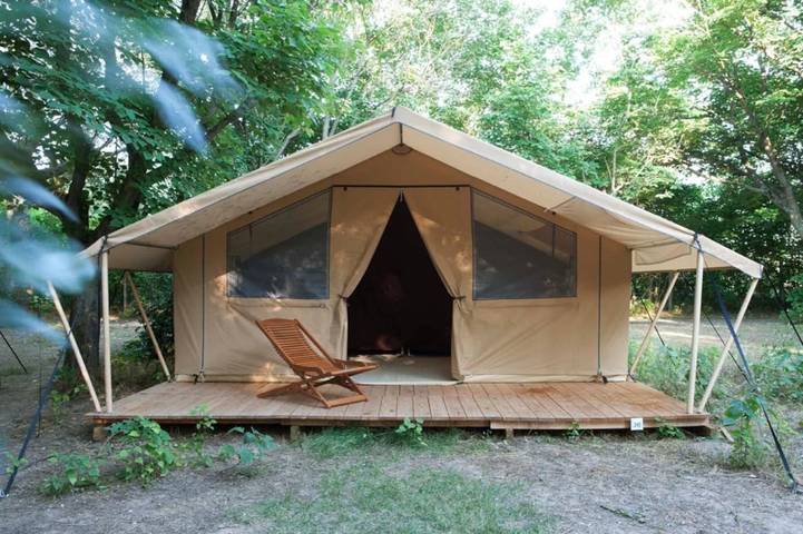 Tente pour 5 personnes dans Région de Besse-et-Saint-Anastaise - 4