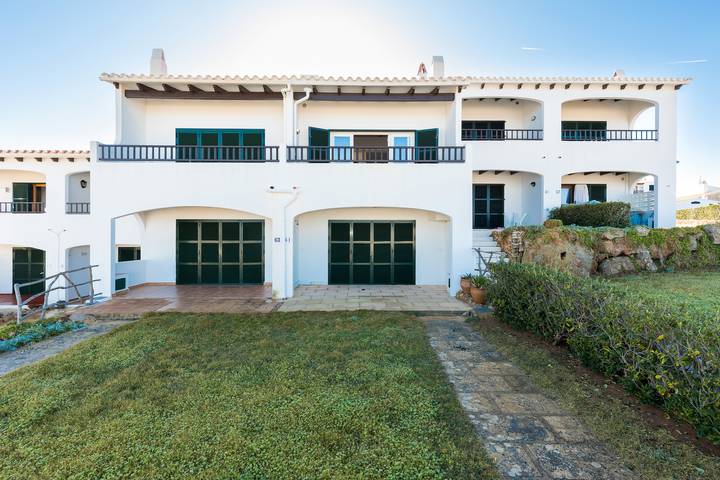 Gîte pour 6 personnes, avec jardin et balcon à Arenal d'en Castell - 4