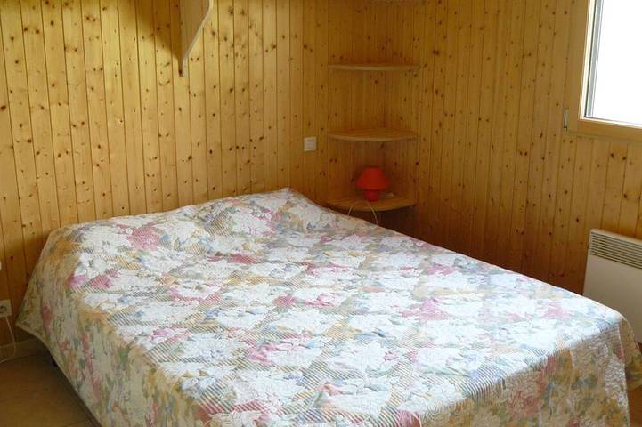 Location de vacances pour 20 personnes, avec terrasse et jardin, animaux acceptés à Saint-Martin-des-Champs (Avranches) - 2