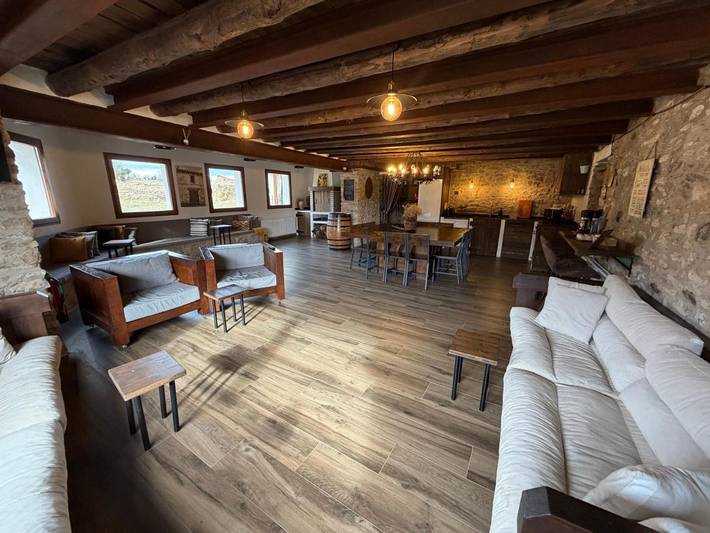 Casa rural para 31 personas, con jardín y vistas en Villafranca de Cid - 4