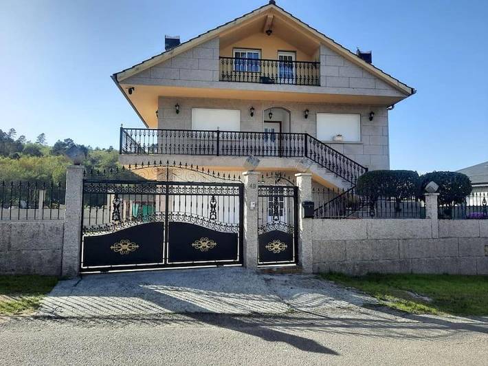 Casa de vacaciones para 4 personas, con Balcón y Terraza además de Jardín y Vistas en Mondariz