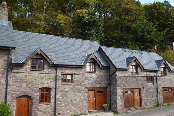 Holiday rental for 8 people, with garden and sauna, with pets in Brecon Beacons