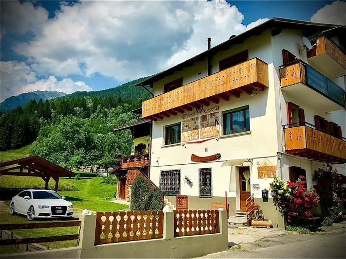 Ferienwohnung für 3 Personen, mit Ausblick und Sauna sowie Garten und Kinderpool - 1