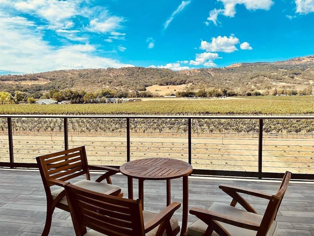 Cottage by the Vines: Near Napa Valley, Vineyards, Outlet Malls and Six Flags in Fairfield (CA), California North Coast